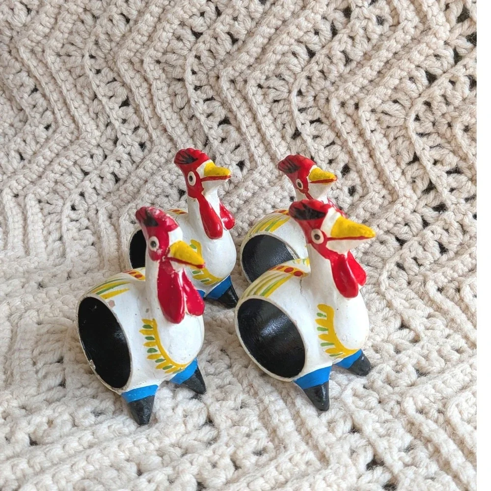 Vintage Hand Painted Rooster Napkin Rings‎ Set of 4 Folk Art Farmhouse Decor